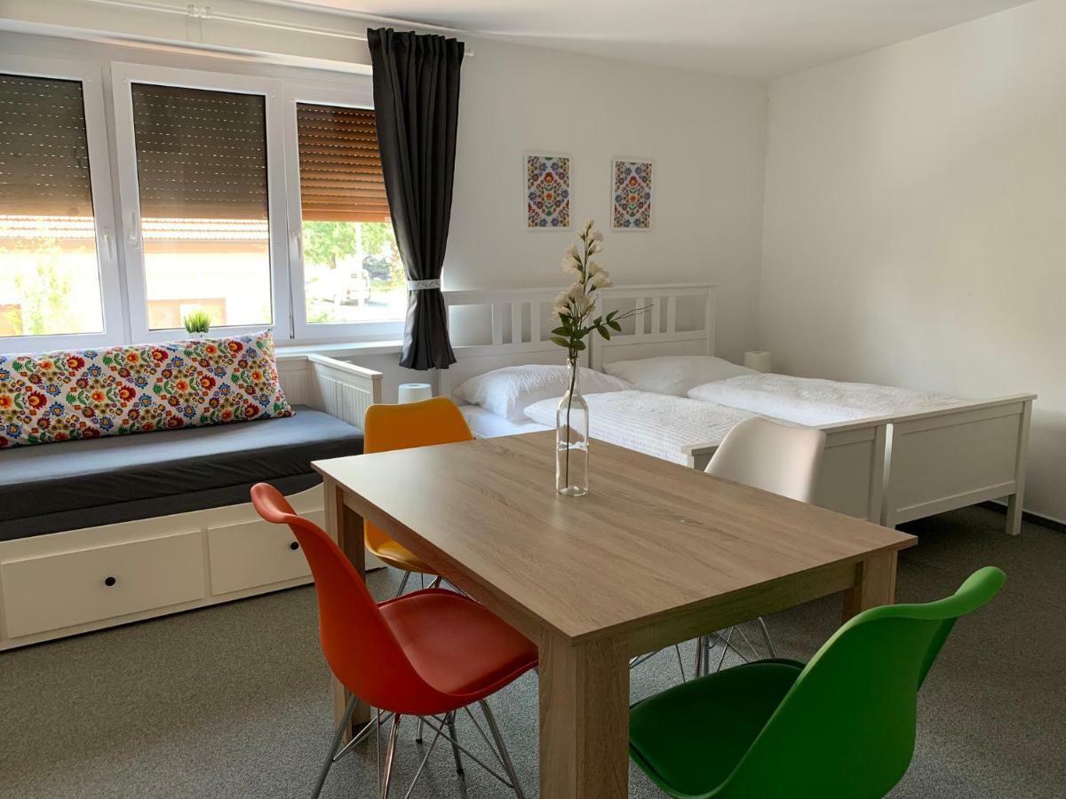 Mikulov Inn - Apartments Slunce Quarto foto